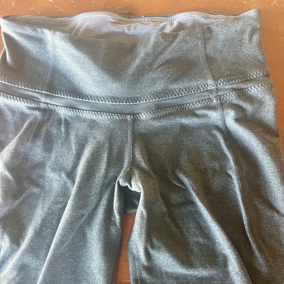 Lululemon Grey Slit Capri Legging Pants - Picture 5 of 7